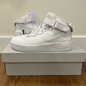 Nike Air Force 1 Mid EasyOn SE GS 'Triple White' Size 7Y